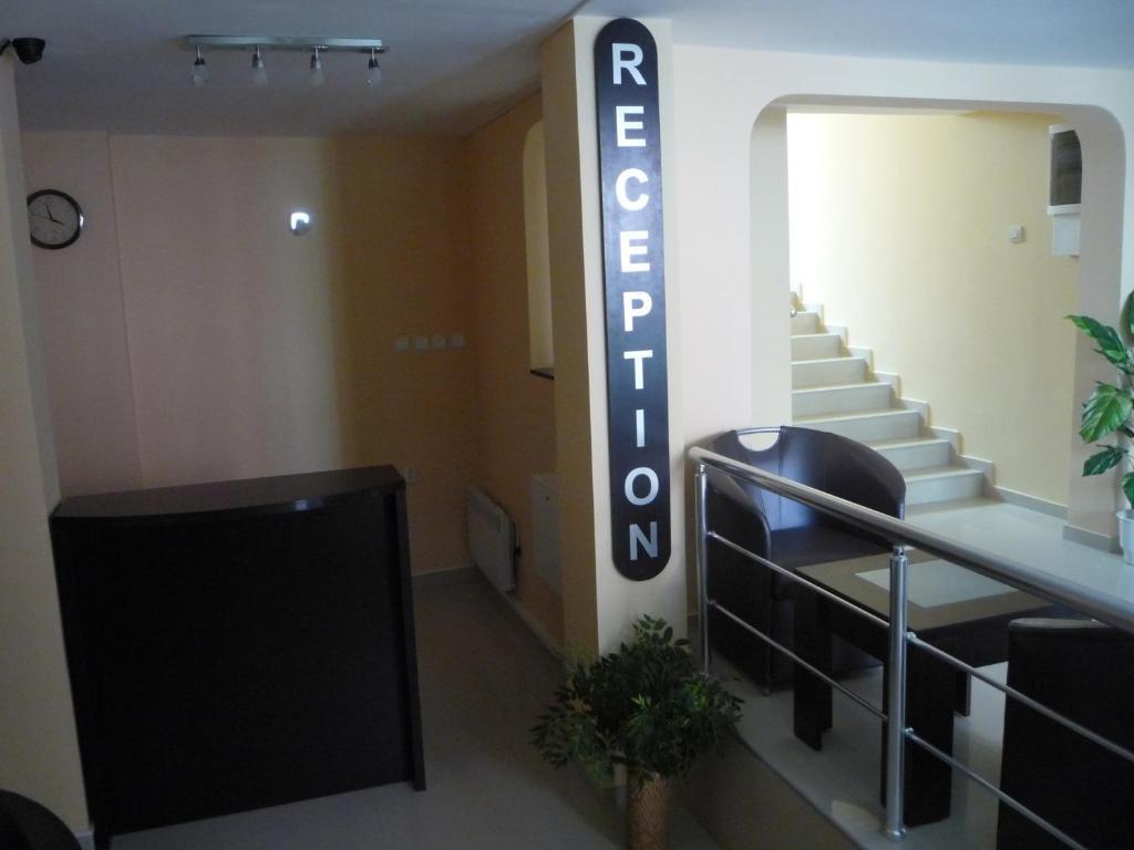 Hostel Sylvia Sofia Bagian luar foto
